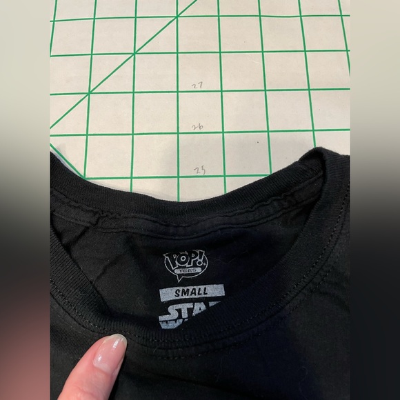 Funko Pop Star Wars Kylo Ren Shirt - Picture 3 of 3